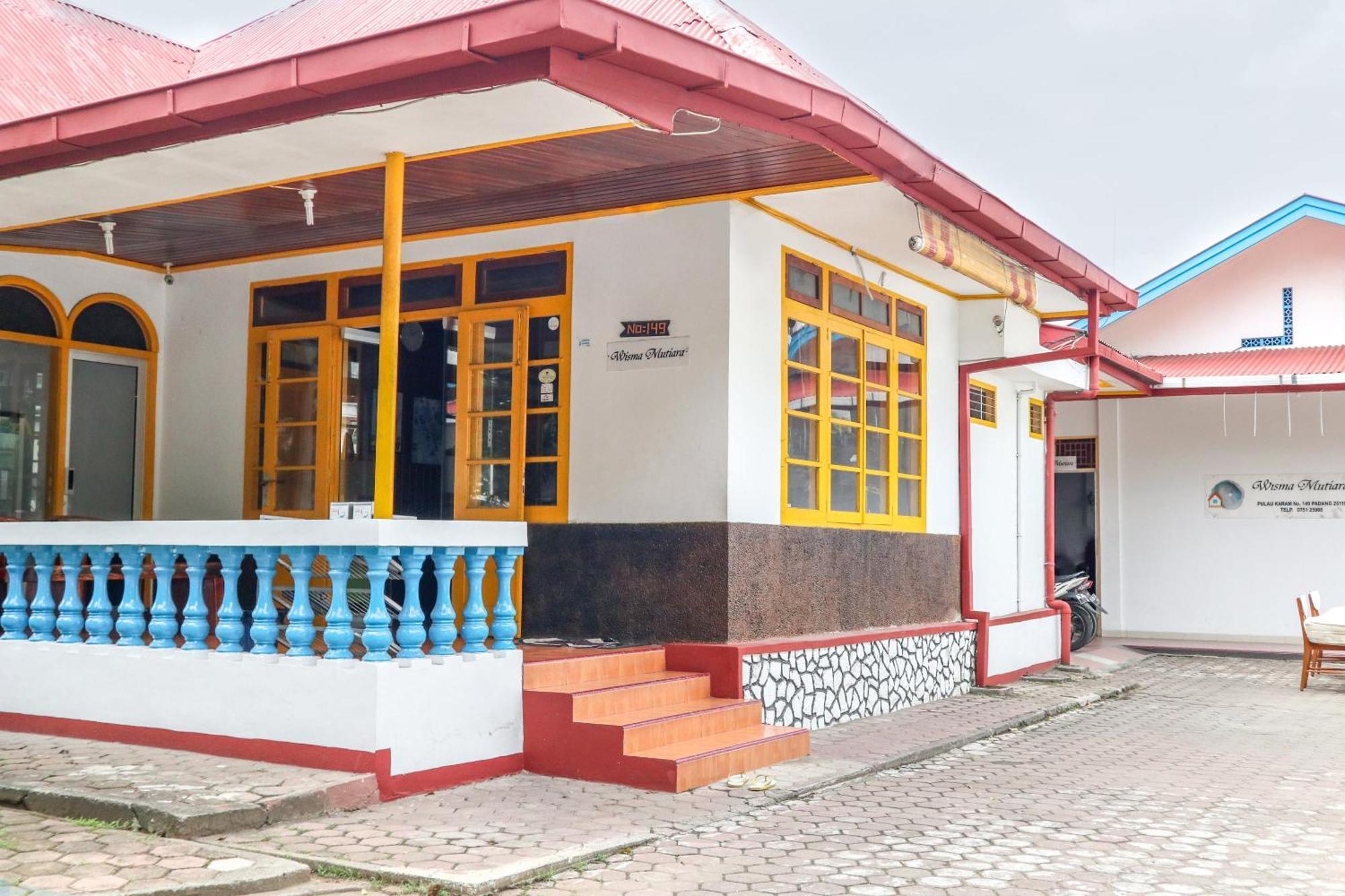 Wisma Mutiara Padang  Eksteriør billede