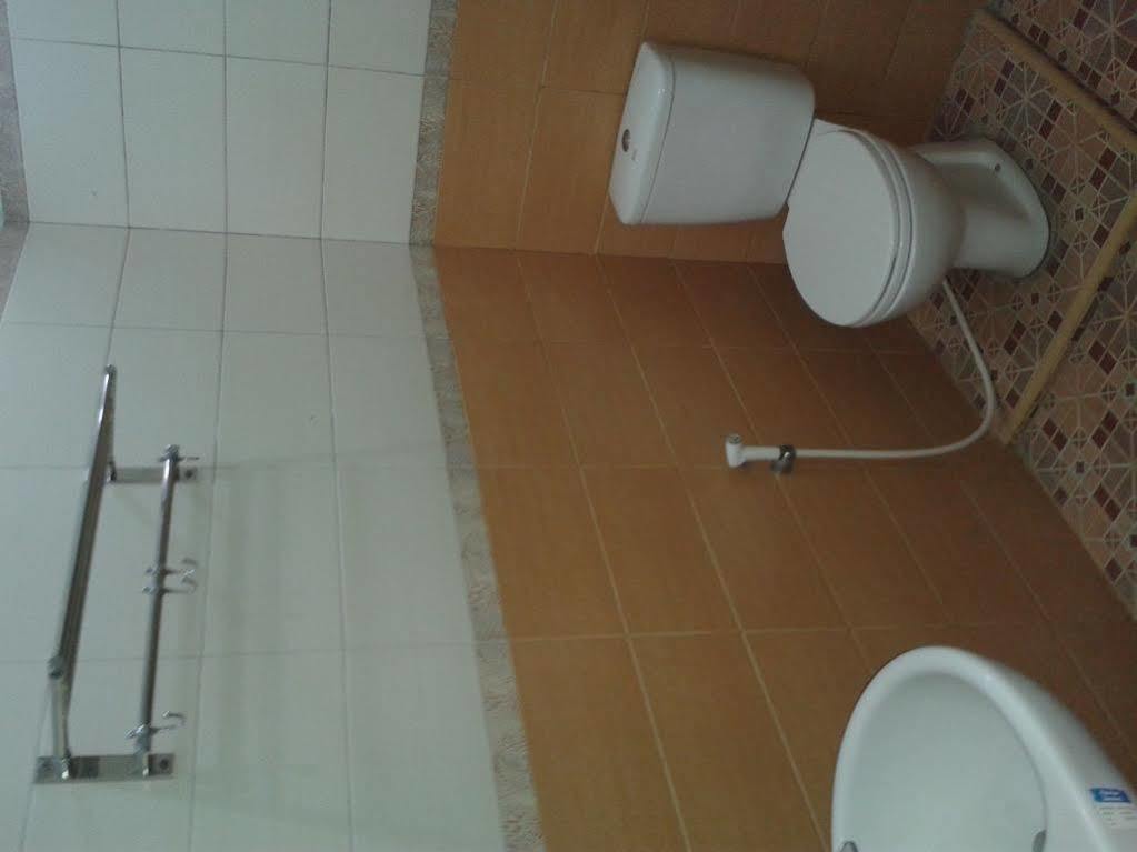Wisma Mutiara Padang  Eksteriør billede