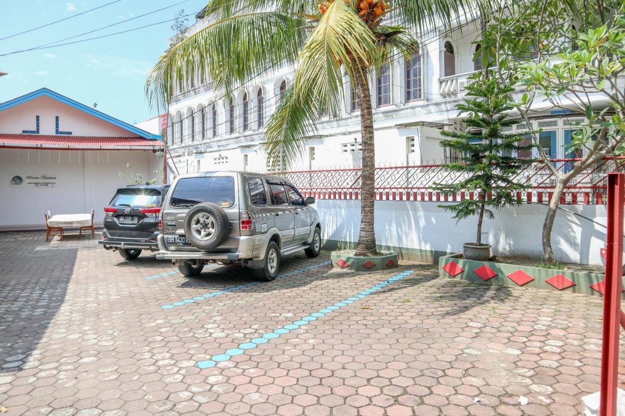 Wisma Mutiara Padang  Eksteriør billede